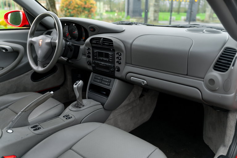 Porsche 996.2 Carrera 4