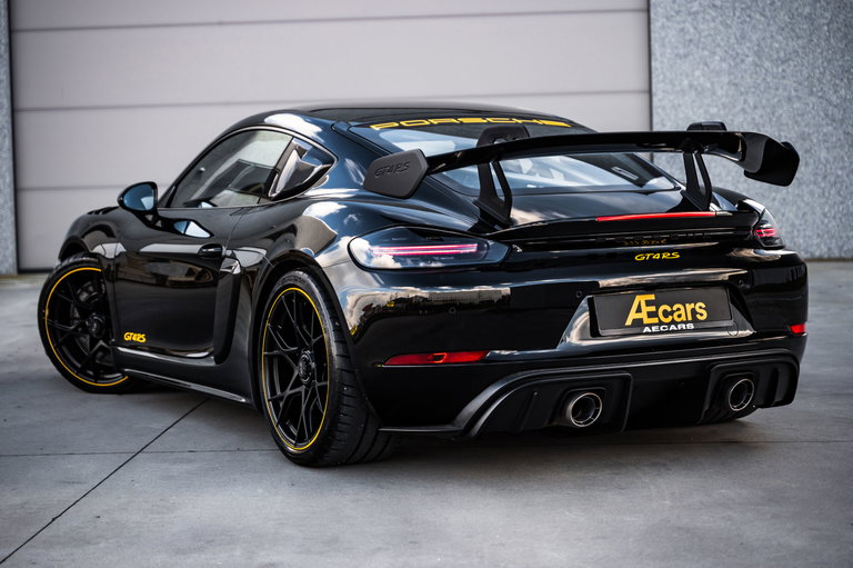 Porsche 718 Cayman GT4 RS