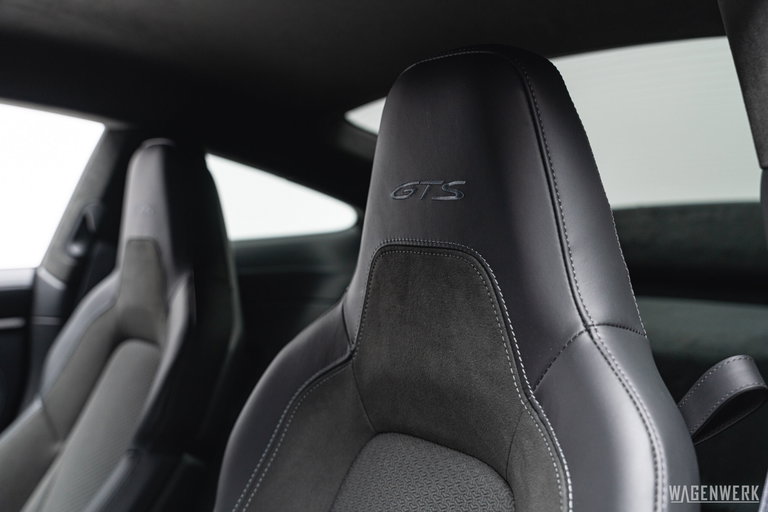 Porsche 992.2 Carrera GTS