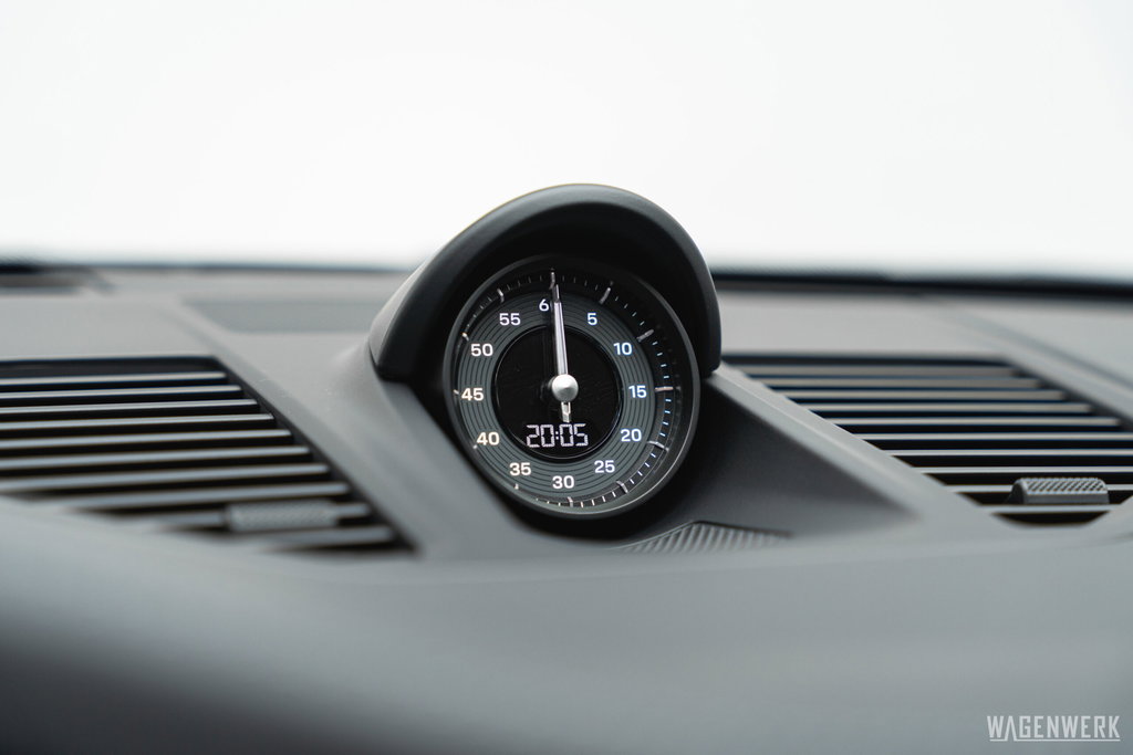 Porsche 992.2 Carrera GTS