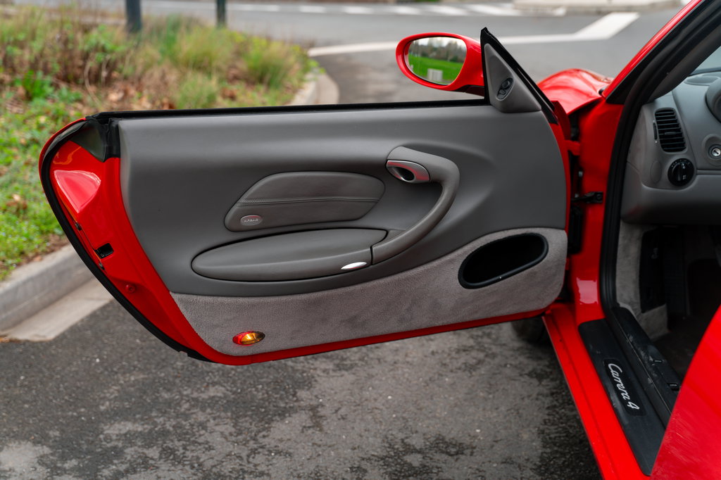 Porsche 996.2 Carrera 4