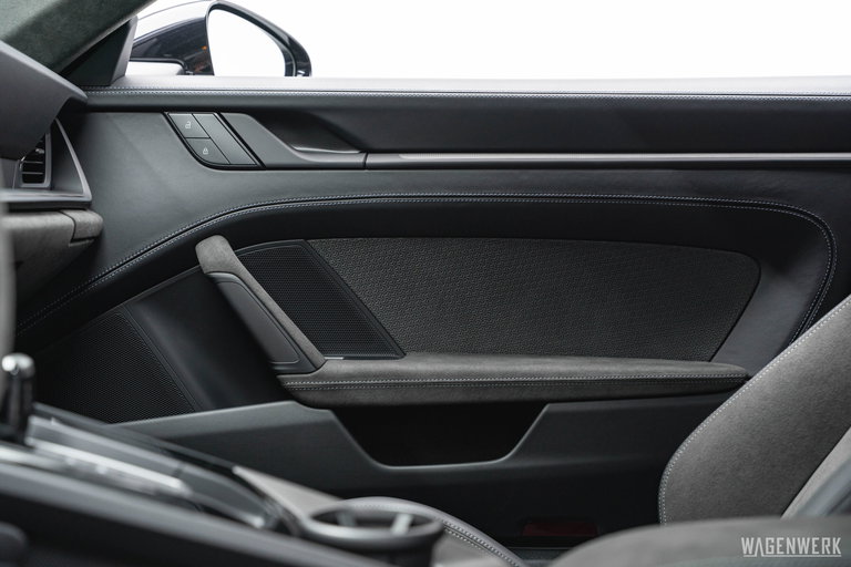 Porsche 992.2 Carrera GTS