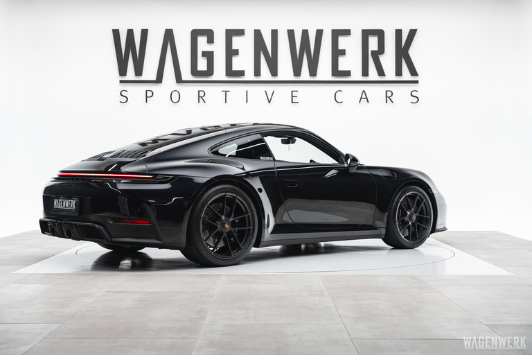 Porsche 992.2 Carrera GTS