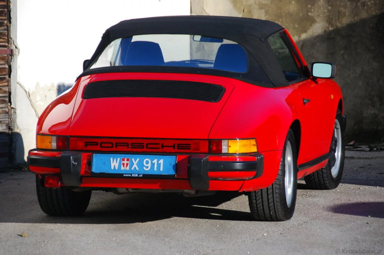 Porsche 911 Carrera 3.2