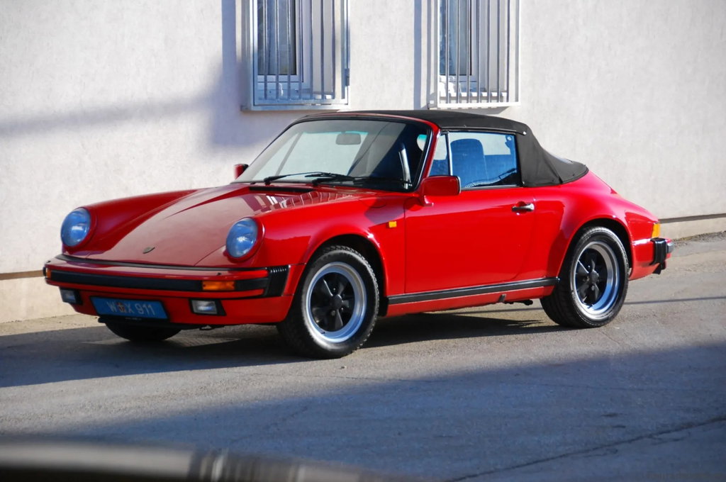 Porsche 911 Carrera 3.2