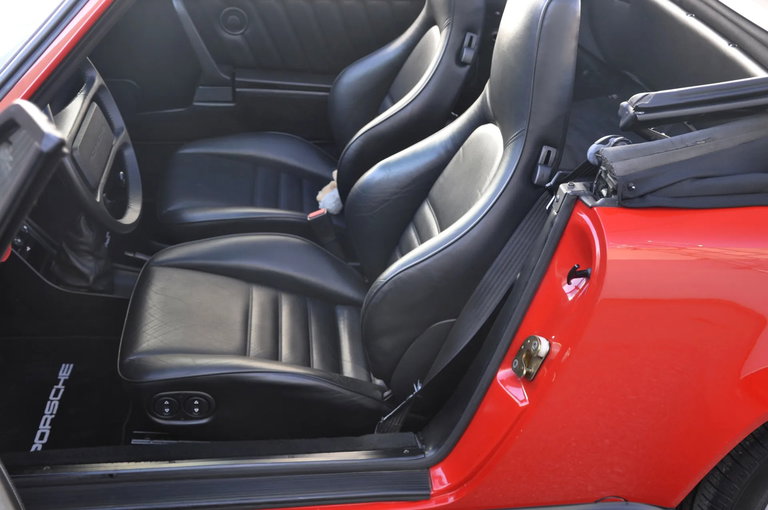 Porsche 911 Carrera 3.2