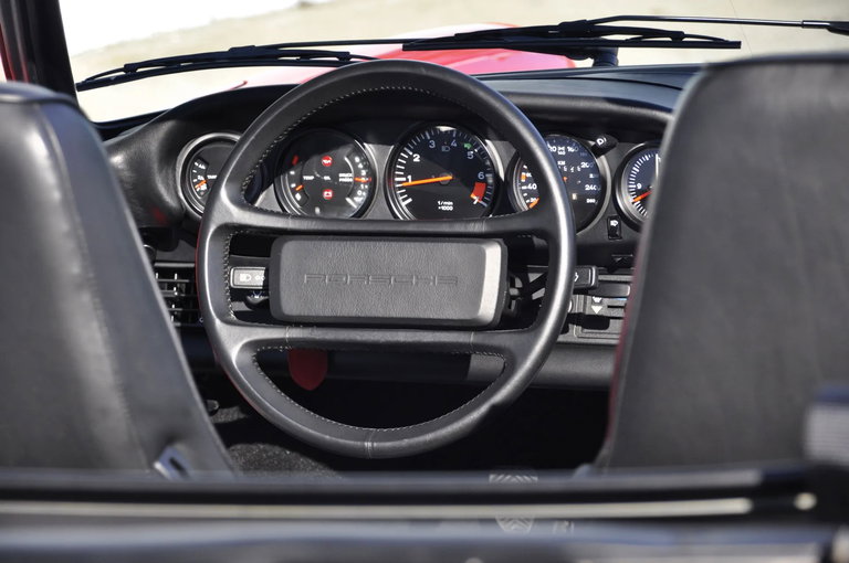 Porsche 911 Carrera 3.2