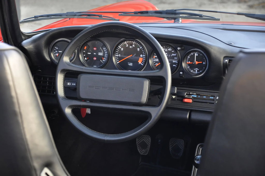 Porsche 911 Carrera 3.2