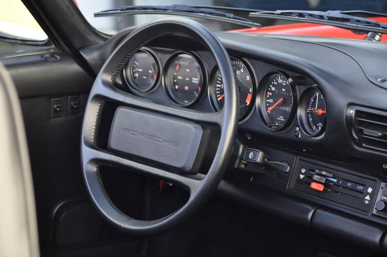 Porsche 911 Carrera 3.2