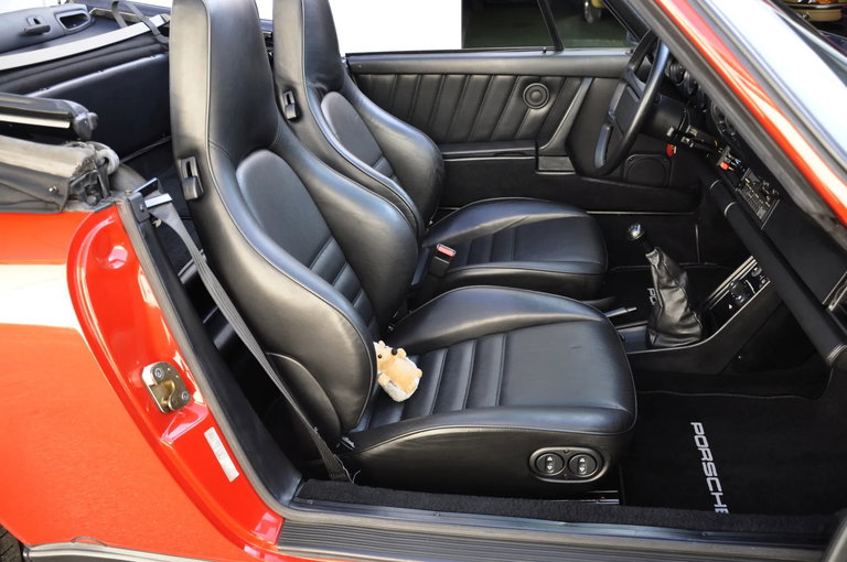 Porsche 911 Carrera 3.2