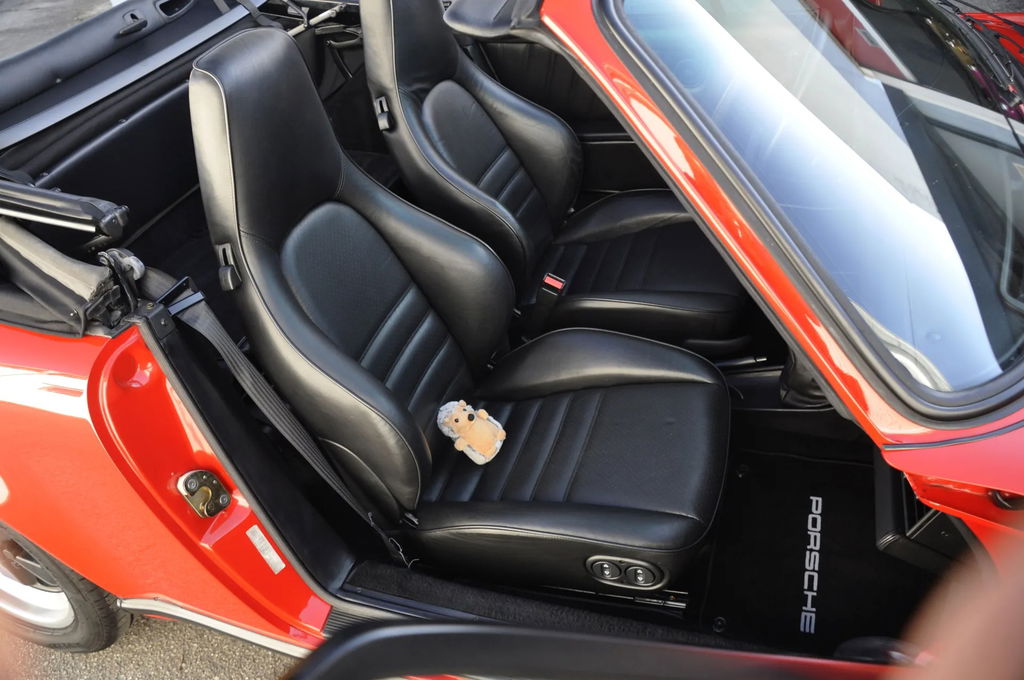 Porsche 911 Carrera 3.2