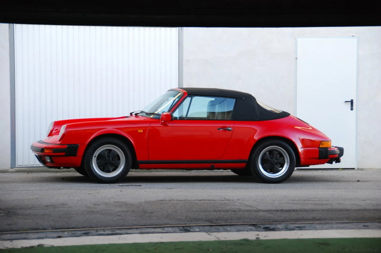 Porsche 911 Carrera 3.2