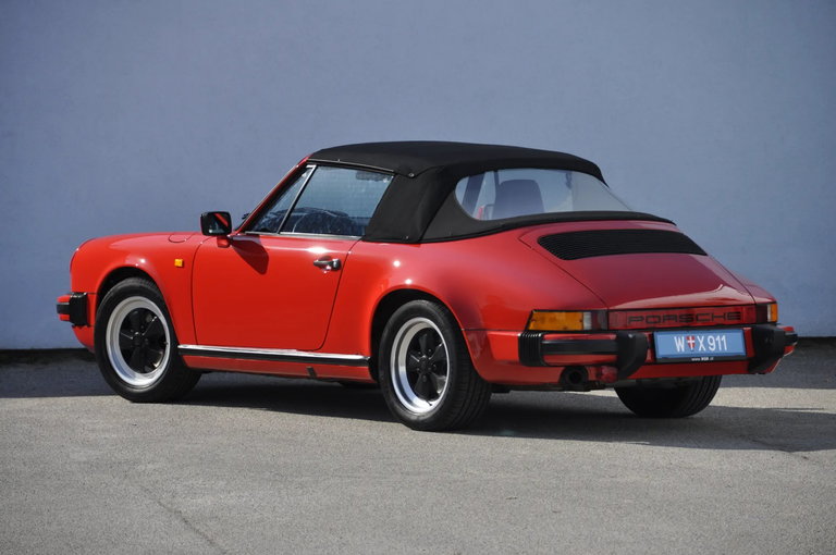 Porsche 911 Carrera 3.2