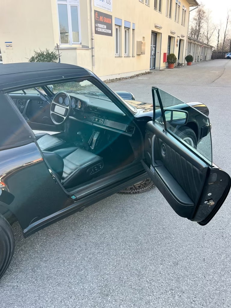 Porsche 911 Carrera 3.2