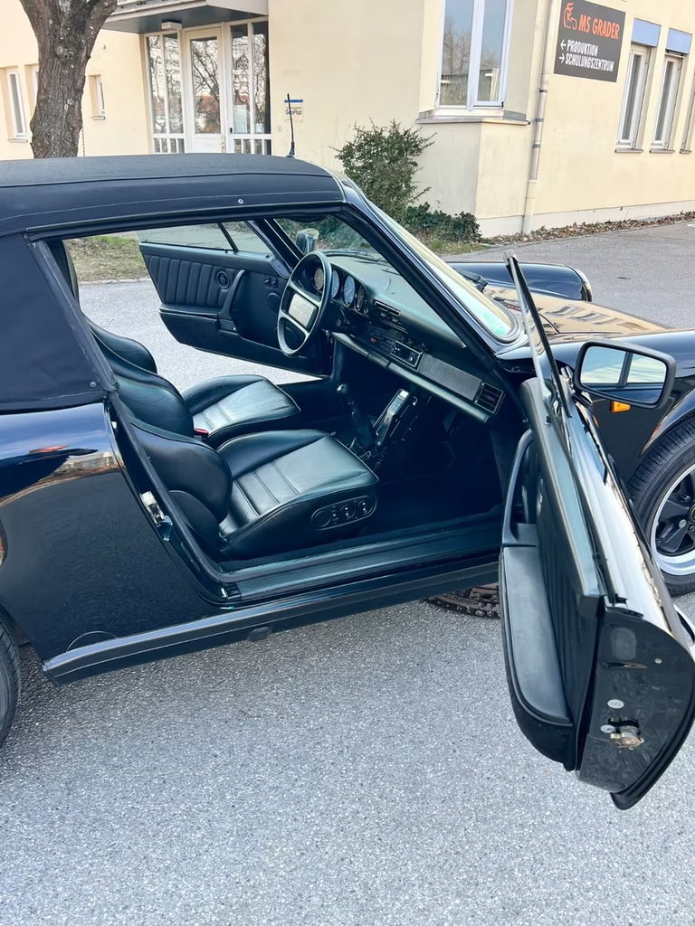 Porsche 911 Carrera 3.2