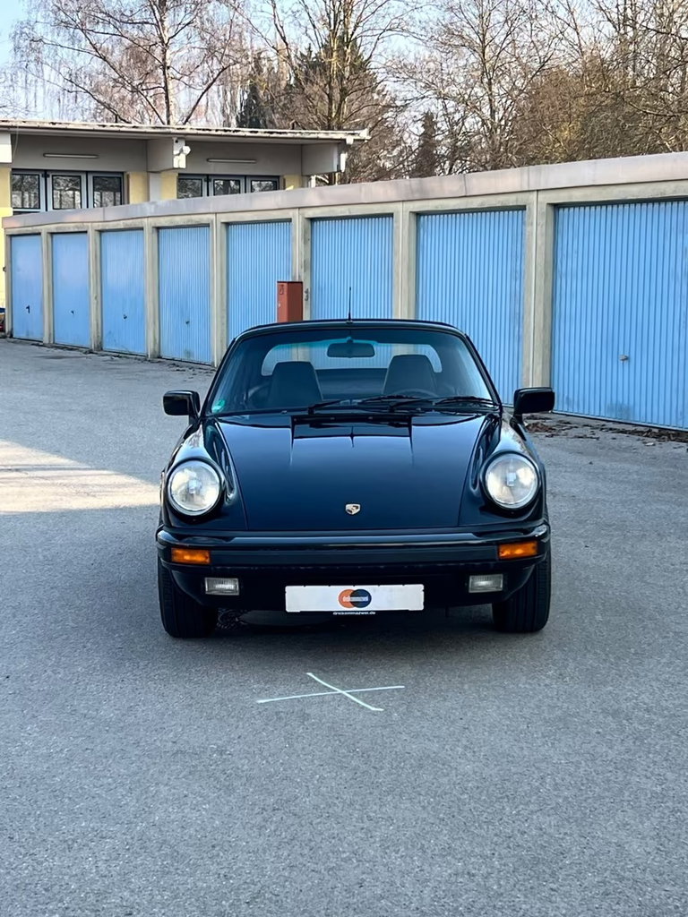 Porsche 911 Carrera 3.2