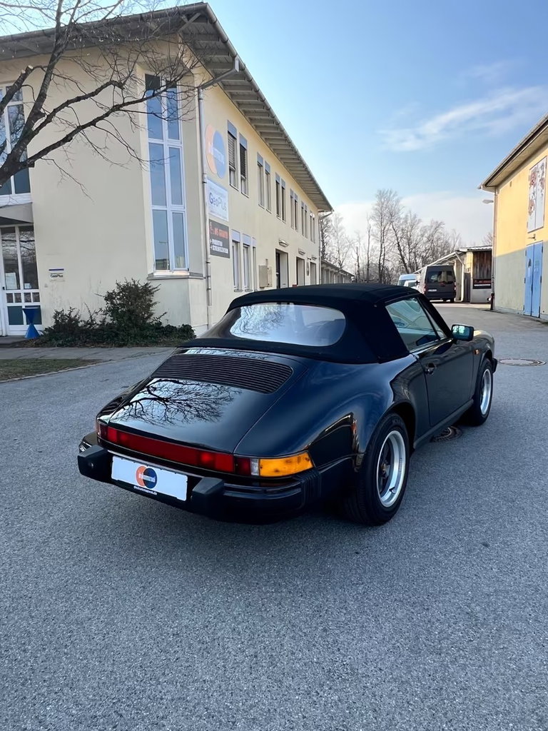 Porsche 911 Carrera 3.2
