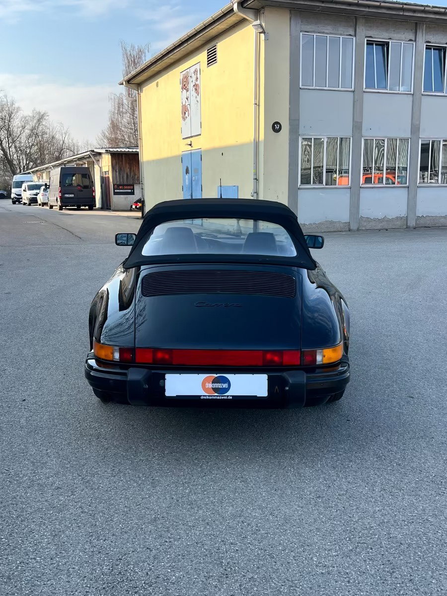 Porsche 911 Carrera 3.2