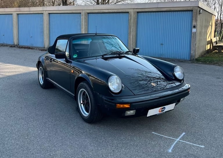 Porsche 911 Carrera 3.2