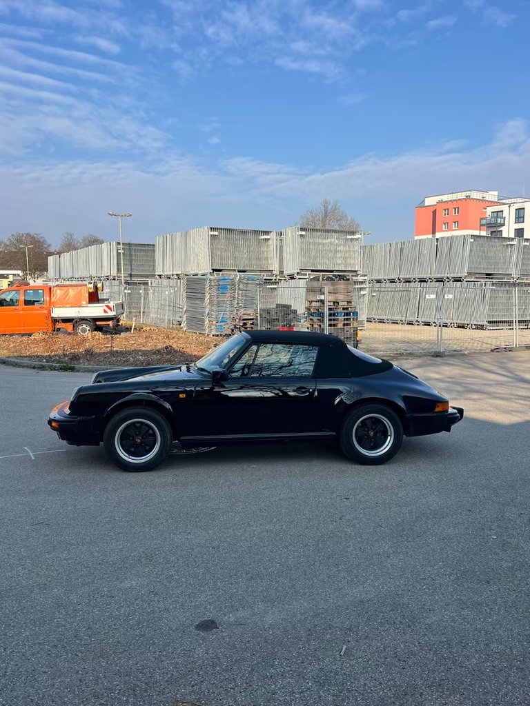 Porsche 911 Carrera 3.2