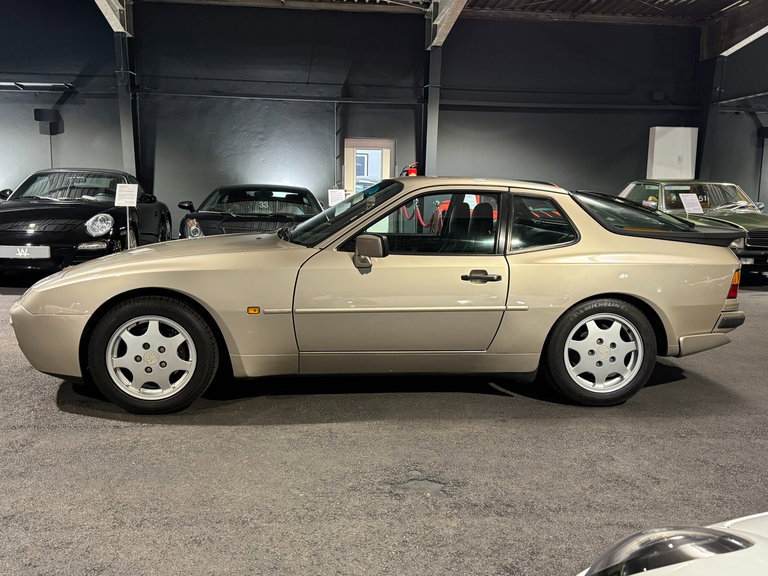 Porsche 944 S2 Coupé