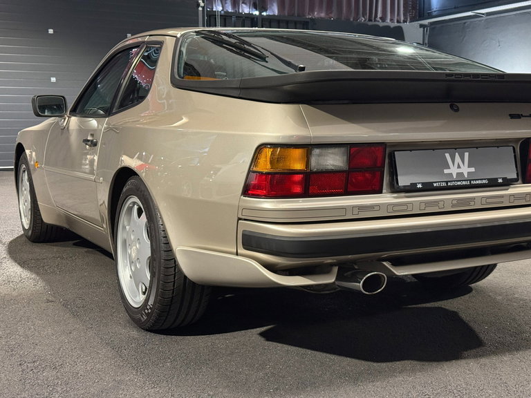 Porsche 944 S2 Coupé