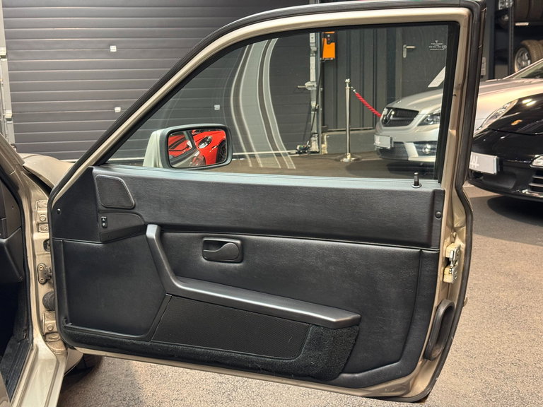 Porsche 944 S2 Coupé