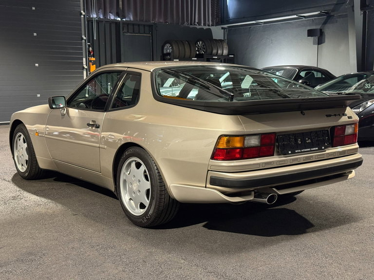 Porsche 944 S2 Coupé