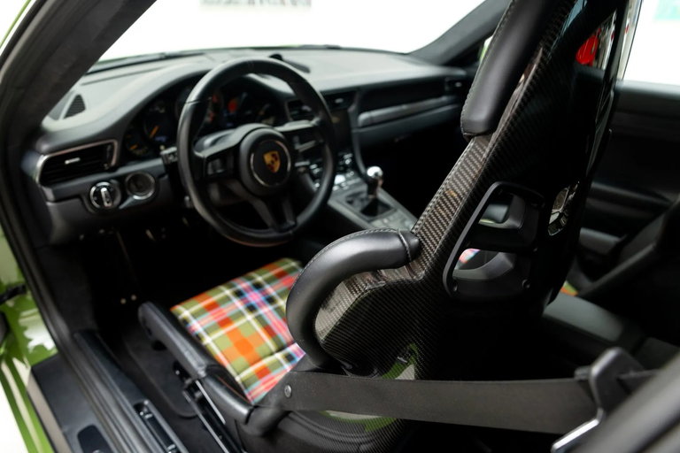 Porsche 991.2 GT3 Touring
