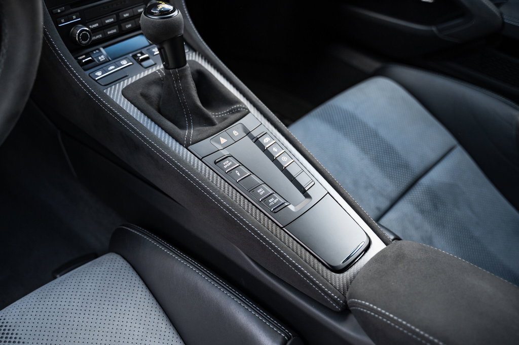 Porsche 718 Cayman GT4 RS