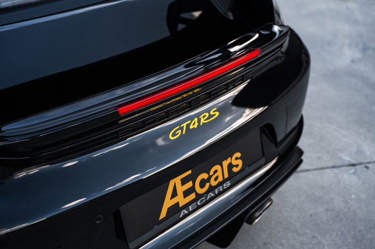 Porsche 718 Cayman GT4 RS