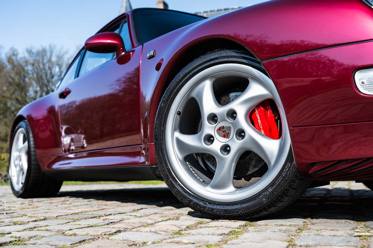 Porsche 993 Carrera 4S