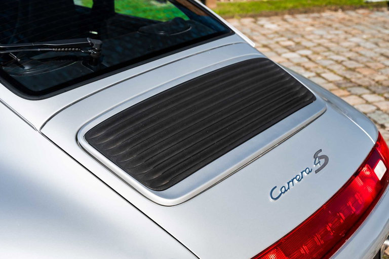 Porsche 993 Carrera 4S