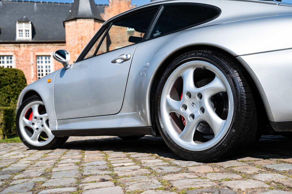 Porsche 993 Carrera 4S
