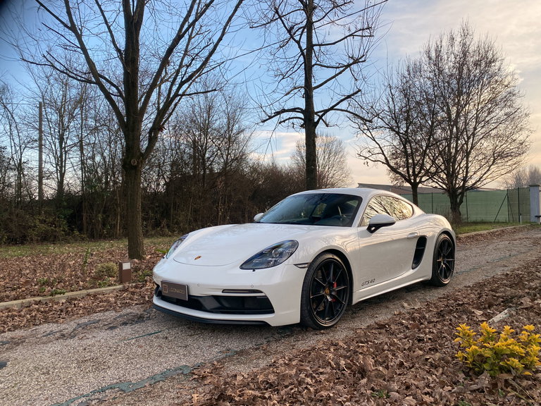 Porsche 718 Cayman GTS 4.0