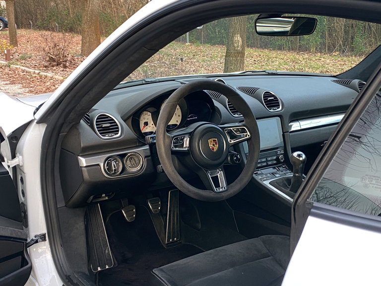 Porsche 718 Cayman GTS 4.0