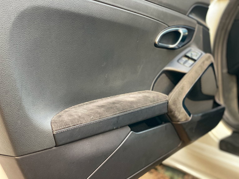 Porsche 718 Cayman GTS 4.0