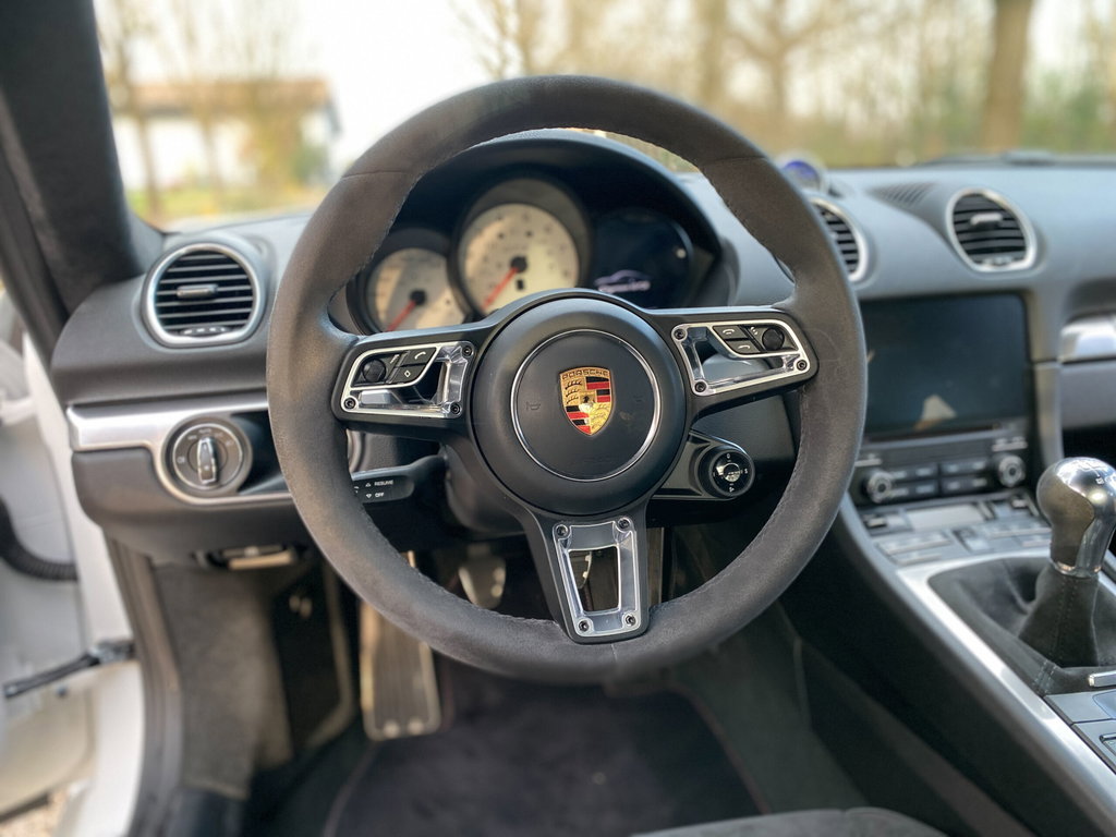 Porsche 718 Cayman GTS 4.0