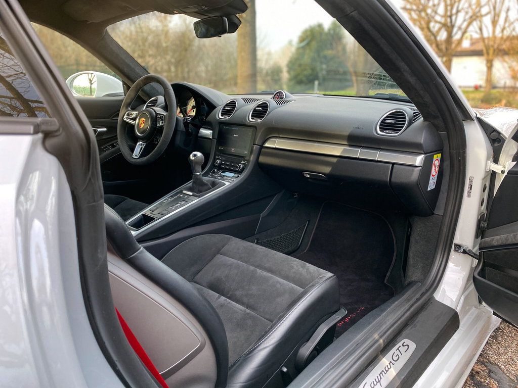 Porsche 718 Cayman GTS 4.0