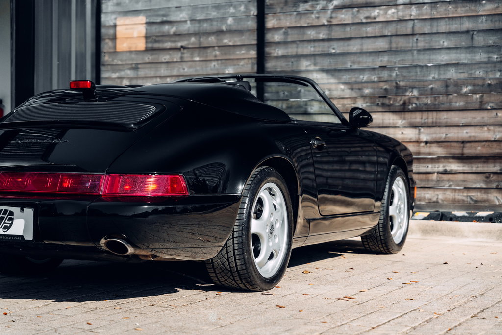 Porsche 964 Carrera 2 Speedster