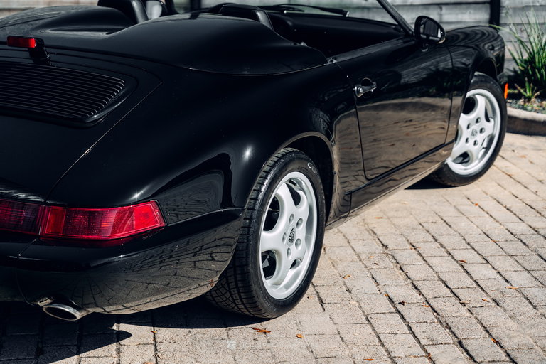Porsche 964 Carrera 2 Speedster