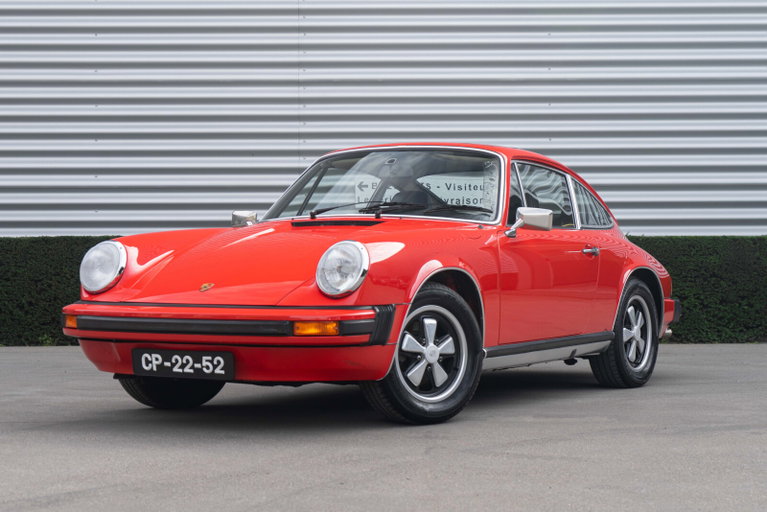 Porsche 911 Carrera 2.7