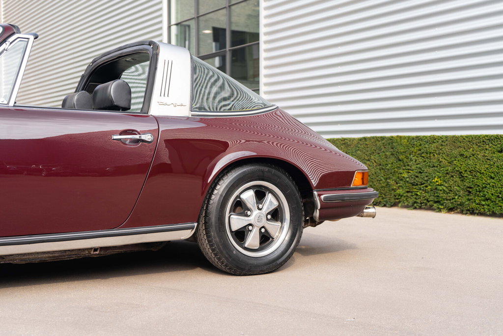 Porsche 911 T