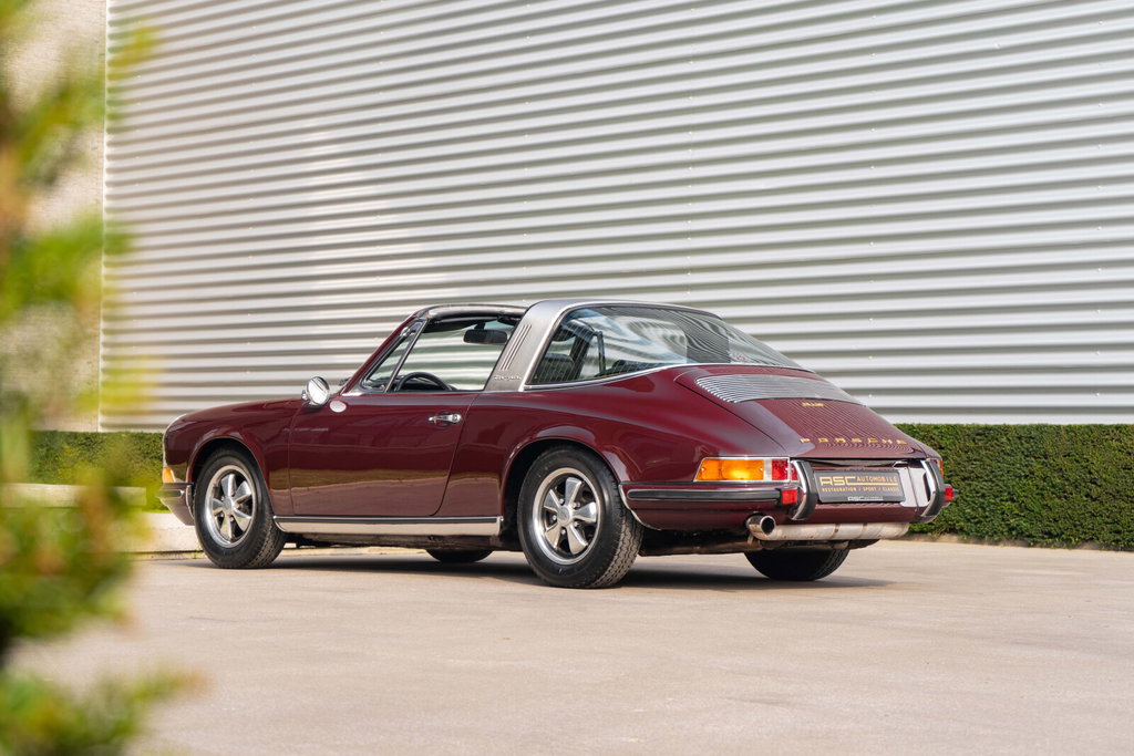Porsche 911 T