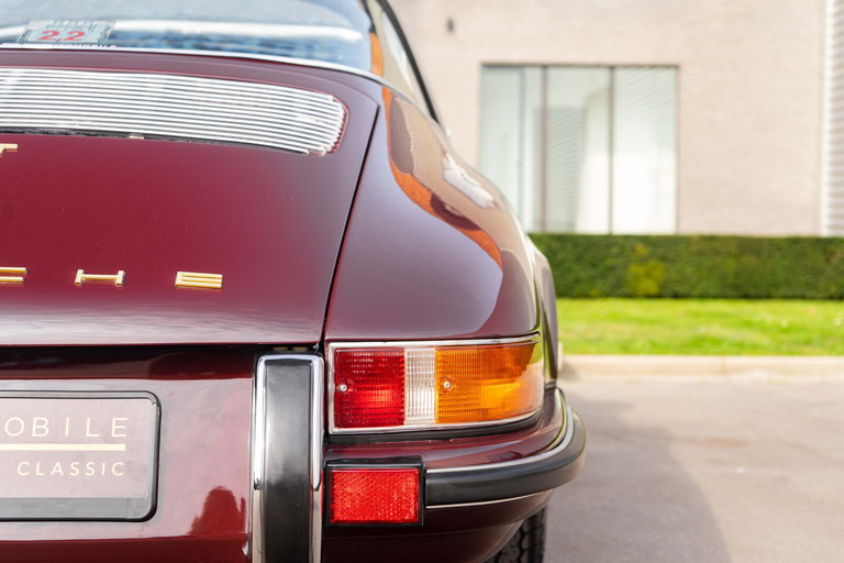 Porsche 911 T