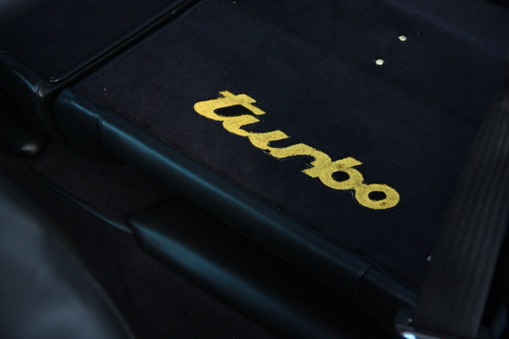 Porsche 911 Turbo 3.3