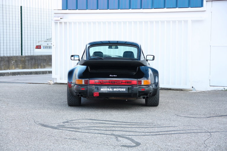 Porsche 911 Turbo 3.3