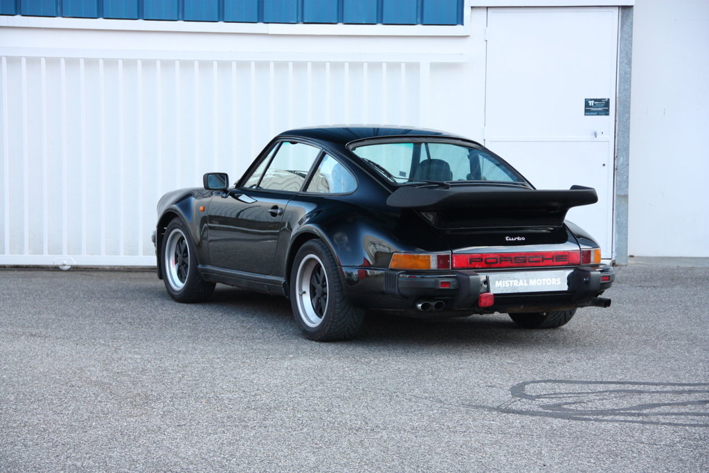 Porsche 911 Turbo 3.3