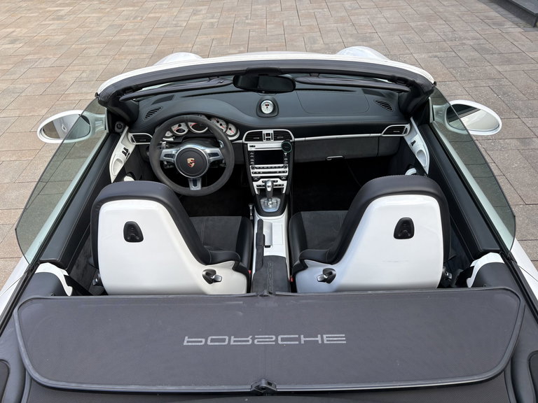 Porsche 997.2 Carrera GTS