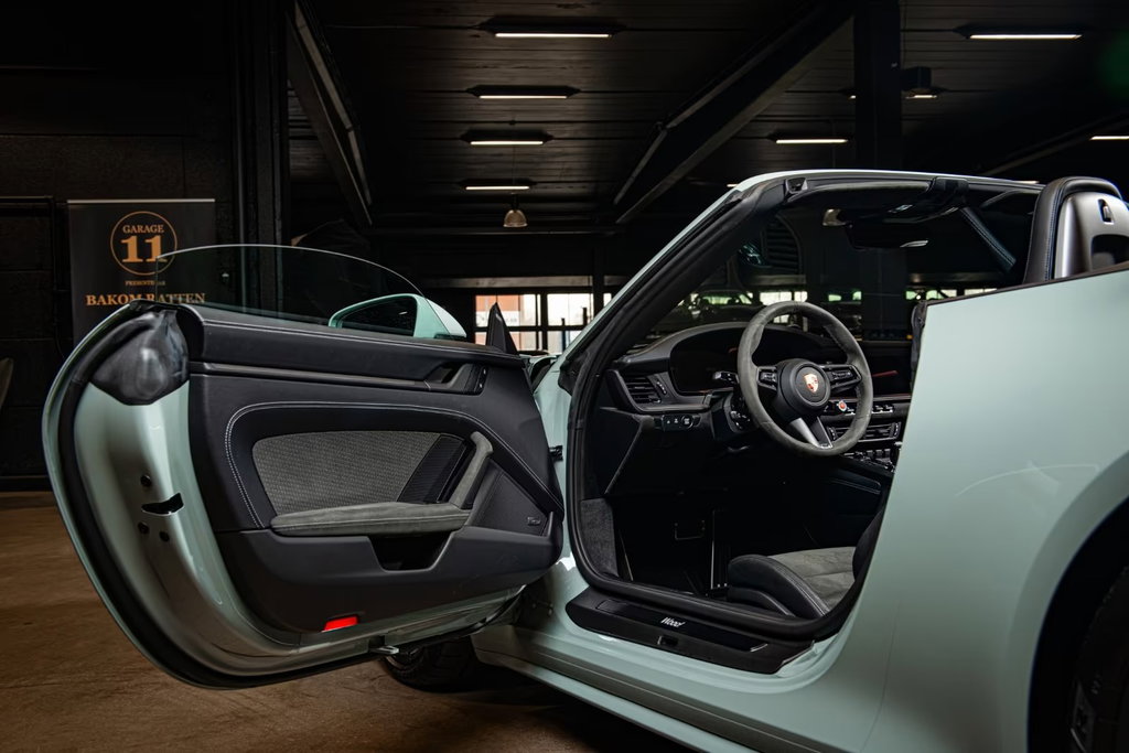 Porsche 992.2 Carrera GTS